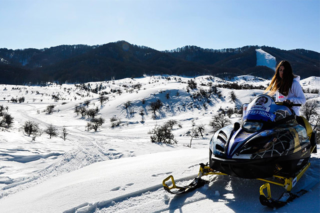 boubas_metsovo_snowmobile_pewag boubas_metsovo_snowmobile_pewag